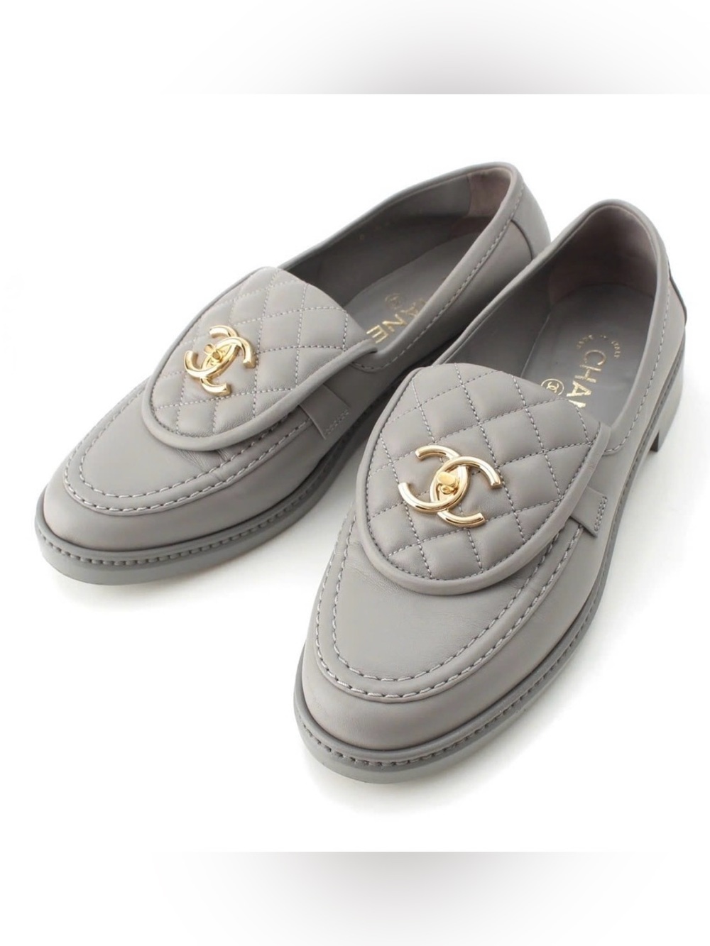 CHANEL Interlocking CC Logo Loafers / Size EU 38 (Rare)